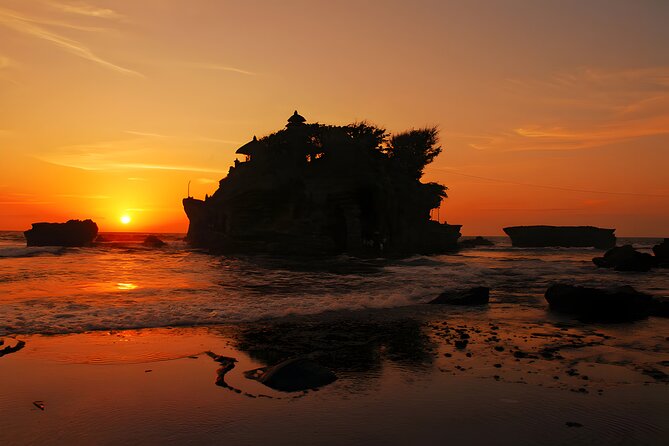 Chasing Sunsets on a Joyful Road Trip in Ubud